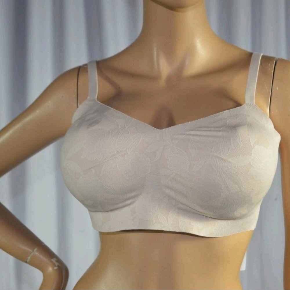 Athleta Ritual Lace Adjustable bra - Picture 1 of 8